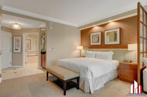 MGM Signature-28-719 Strip View Jacuzzi Studio